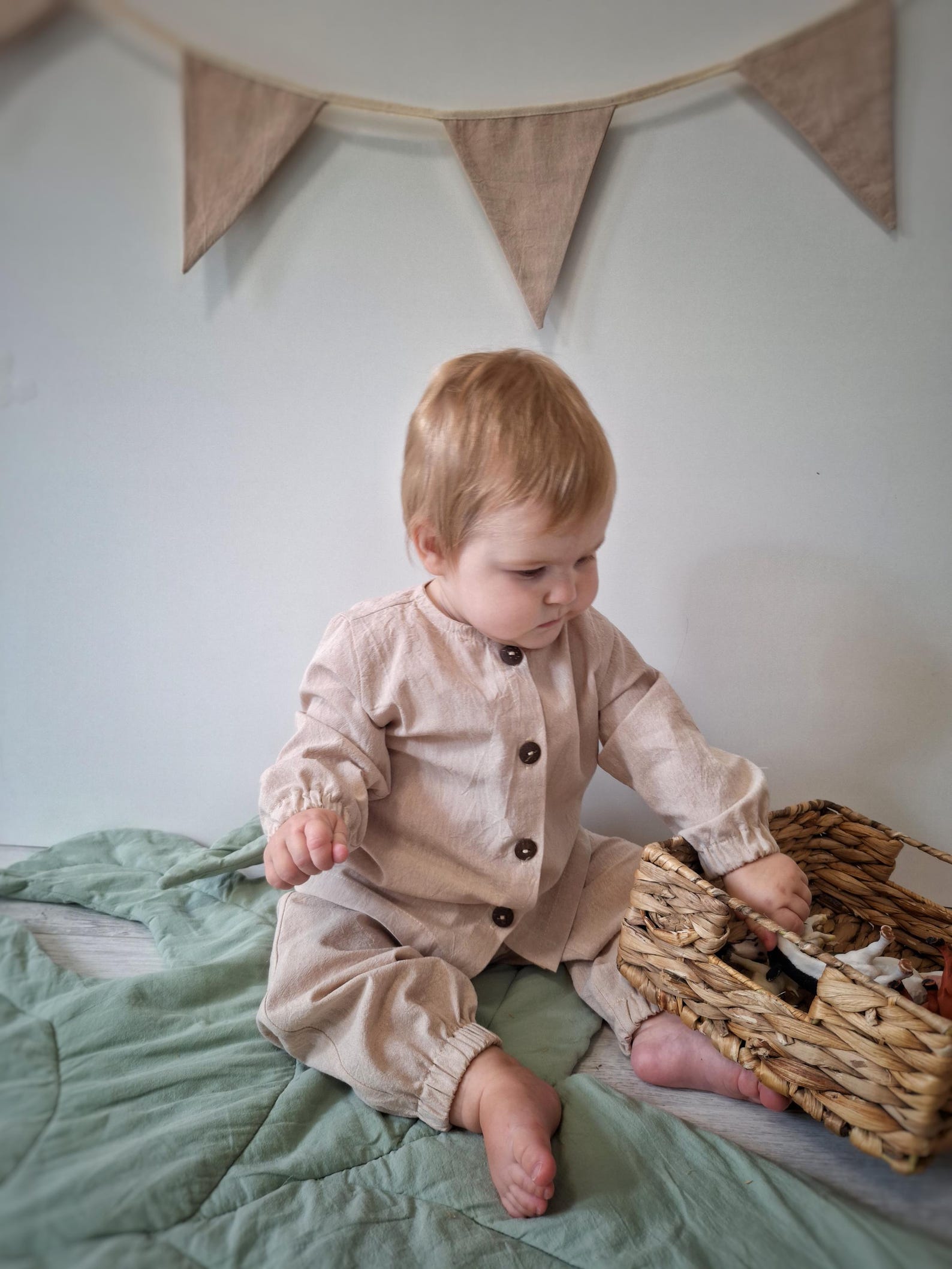 Lullowear® Handgefertigtes Baby-Set aus Bio-Baumwolle mit Langarmshirt & Jogginghose