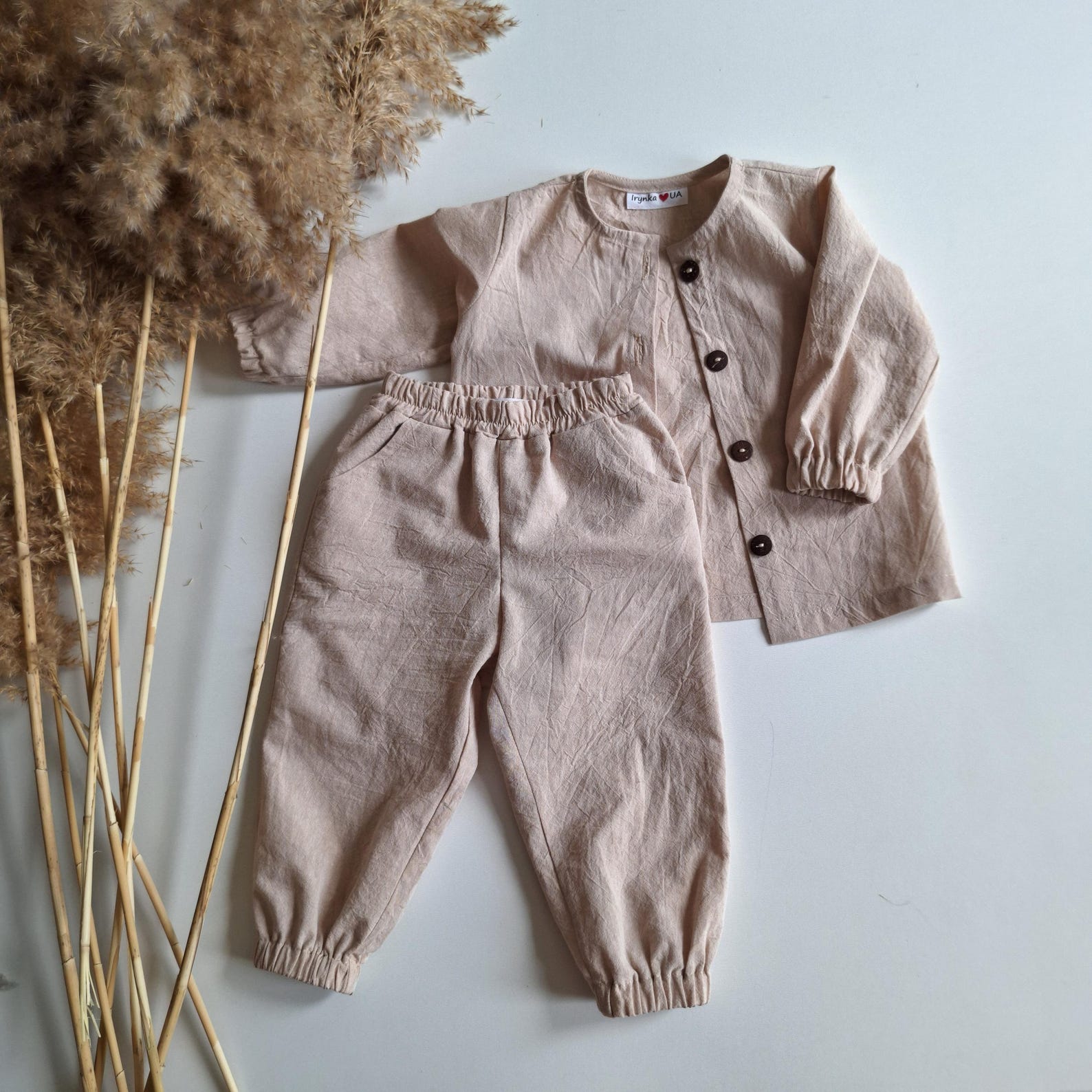 Lullowear® Handgefertigtes Baby-Set aus Bio-Baumwolle mit Langarmshirt & Jogginghose