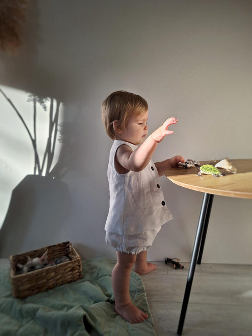 Lullowear® Handgefertigtes Baby- & Kleinkind-Set aus Naturleinen mit Ärmellosem Top und Bloomer-Hose