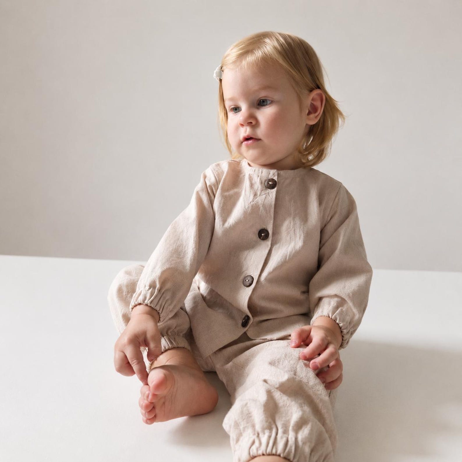 Lullowear® Handgefertigtes Baby-Set aus Bio-Baumwolle mit Langarmshirt & Jogginghose